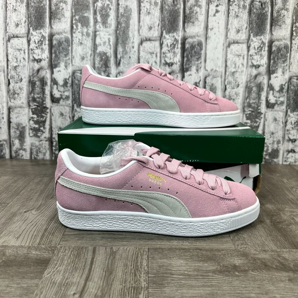 🌟🌟NIB AWESOME🌟🌟Puma Suede Classic XXI Jr Youth size 6.5y/Women size 8 Pink